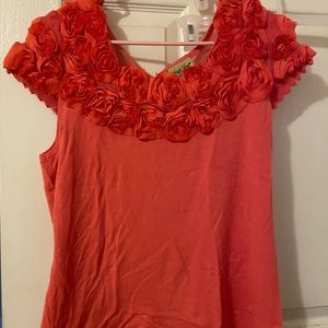 Coral roses top